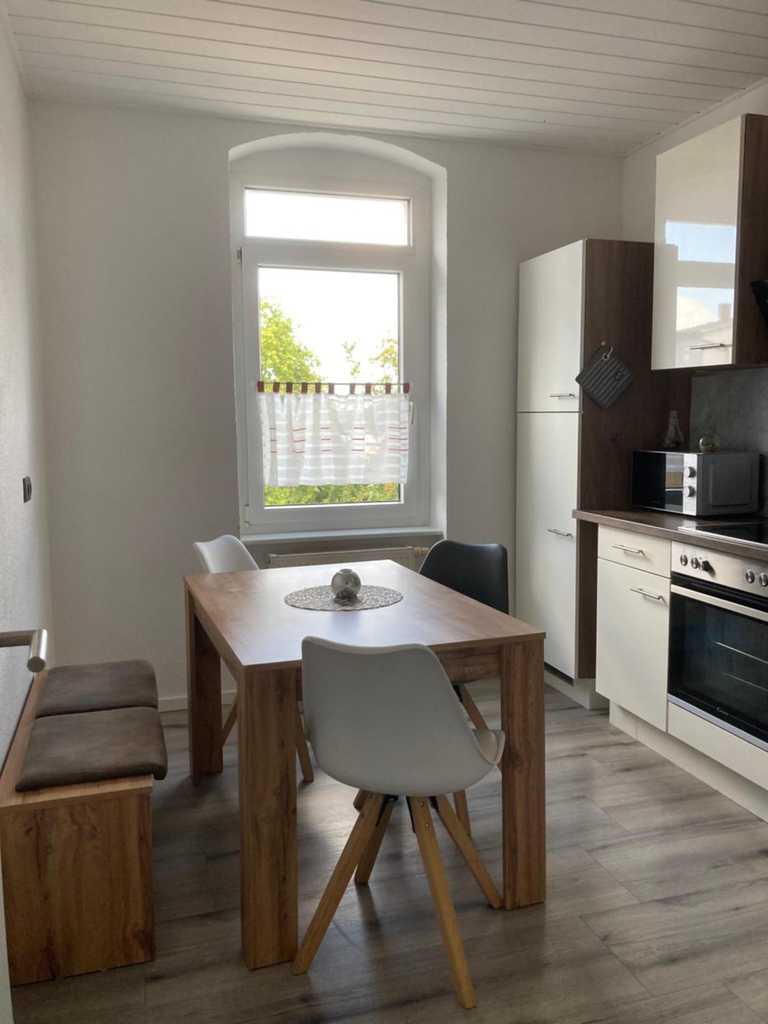 Ferienwohnung Zeitz Appartment Zeitzer Dom Bagian luar foto